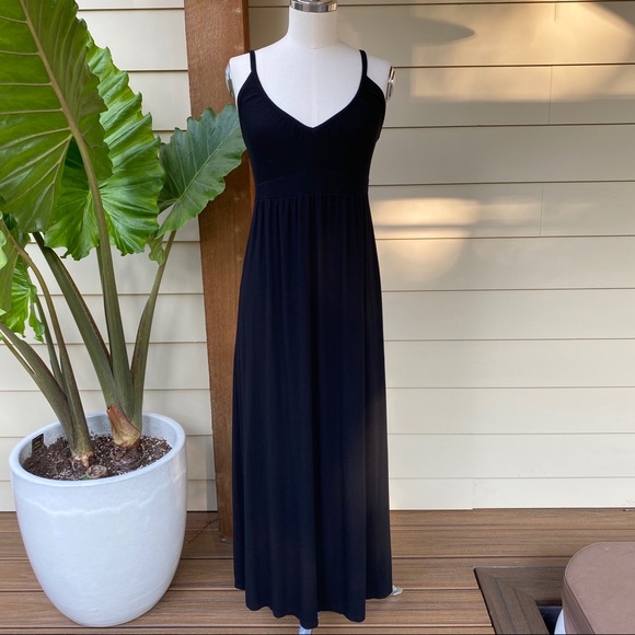 Old Navy Dresses & Skirts - OLD NAVY Petite Slinky Summer Dress